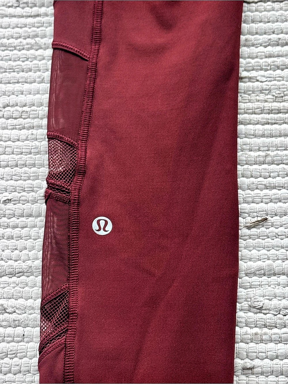 Lululemon Speed Up Tight Mesh 28” Savannah Burgundy Pockets Size 4 - Picture 3 of 14